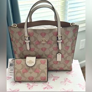 NWT COACH Mollie 25 Tote Bag w/ matching Wallet with Hearts Print